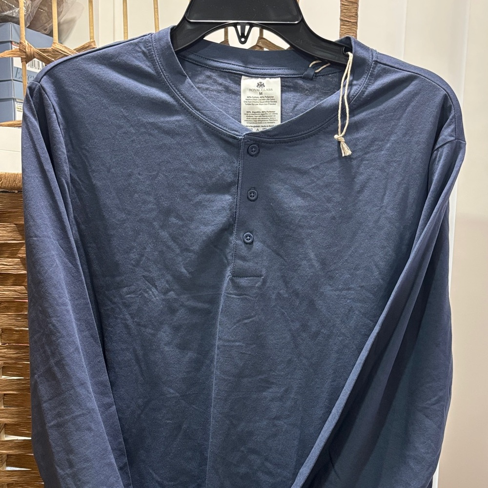 Men's Navy Long Sleeve Henley Shirt NWOT